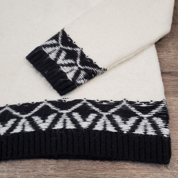 Talbots Fair Isle Wool Blend Crewneck Sweater Sz M Petite Ivory Black - Picture 4 of 10